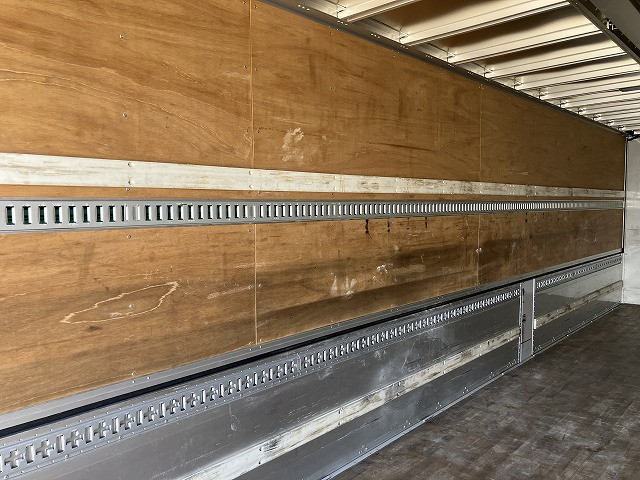 UD クオン 2PG-CD5CA(6x2)の写真14