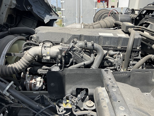 UD クオン 2PG-CD5CA(6x2)の写真21