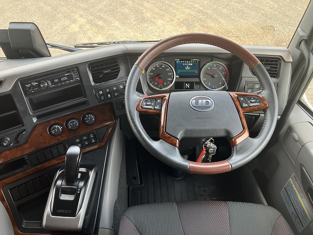 UD クオン 2PG-CG5CA(8x4)の写真23