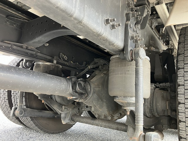 ＵＤ クオン 2PG-CD5CA(6x2)の写真18