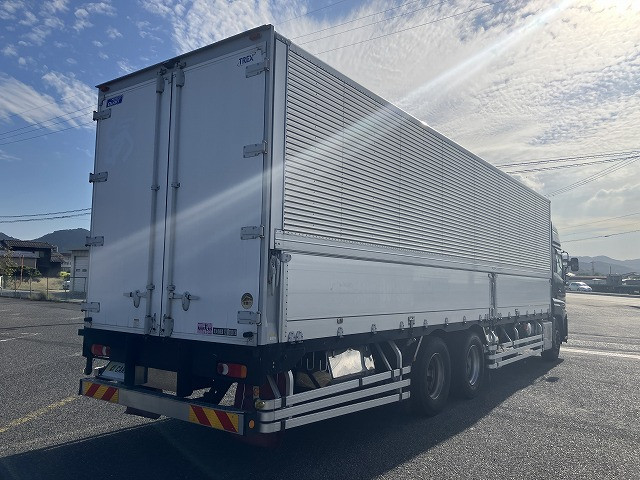 UD クオン 2PG-CD5CA(6x2)の写真4