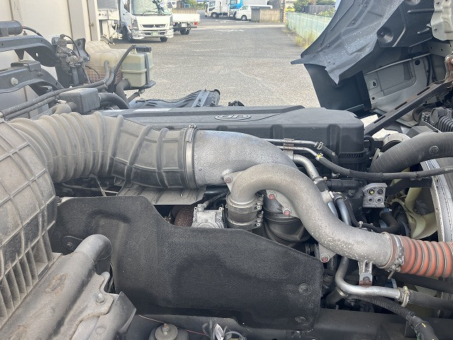 UD クオン 2PG-CD5CA(6x2)の写真23