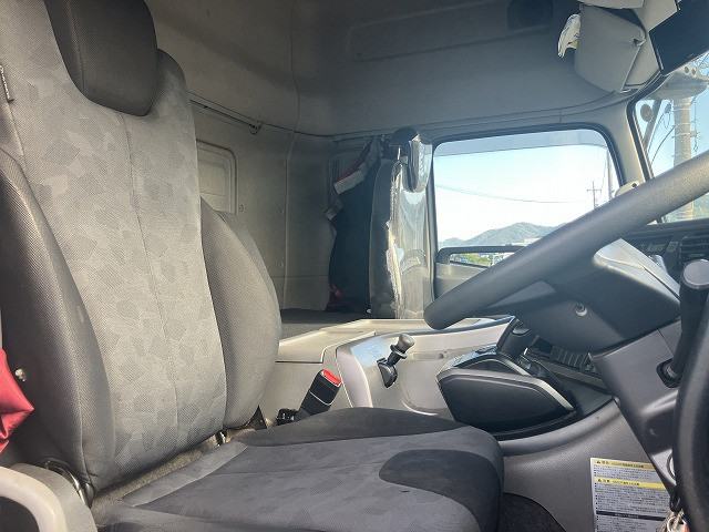 UD クオン 2PG-CD5CA(6x2)の写真25