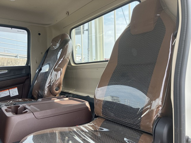 日野 レンジャー 2KG-GC2ABA(2WD)の写真23