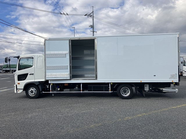 日野 レンジャー 2KG-FD2ABG(2WD)の写真7
