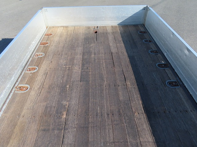 いすゞ フォワード SPG-FSR90T2(2WD)の写真13