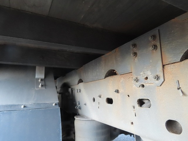 いすゞ フォワード SPG-FSR90T2(2WD)の写真18