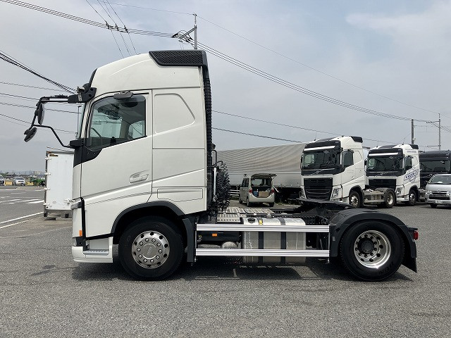 ボルボ FH トラクター 2DG-KA2TEA2(2WD)の写真7