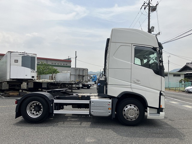 ボルボ FH トラクター 2DG-KA2TEA2(2WD)の写真8