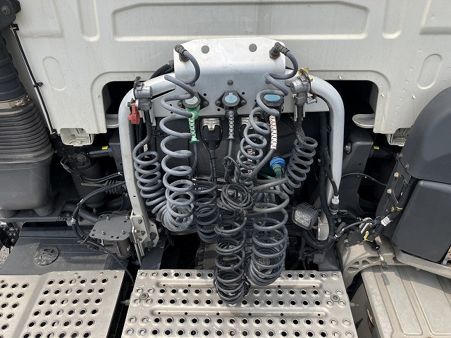 ボルボ FH トラクター 2DG-KA2TEA2(2WD)の写真9