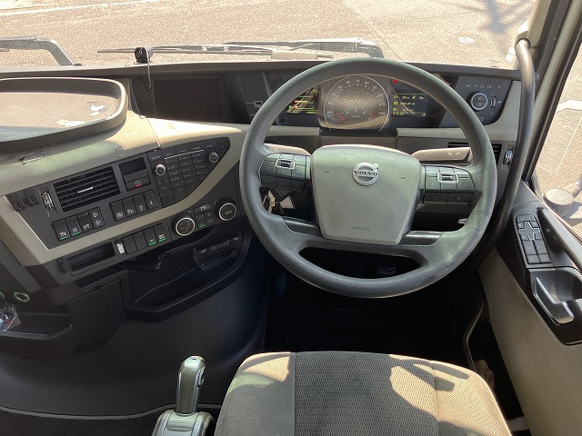 ボルボ FH トラクター 2DG-KA2TEA2(2WD)の写真19