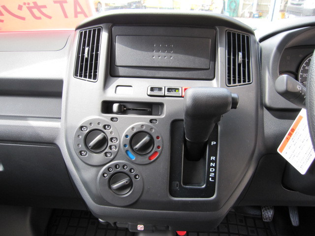 トヨタ タウンエースバン 5BF-S403M(2WD)の写真16