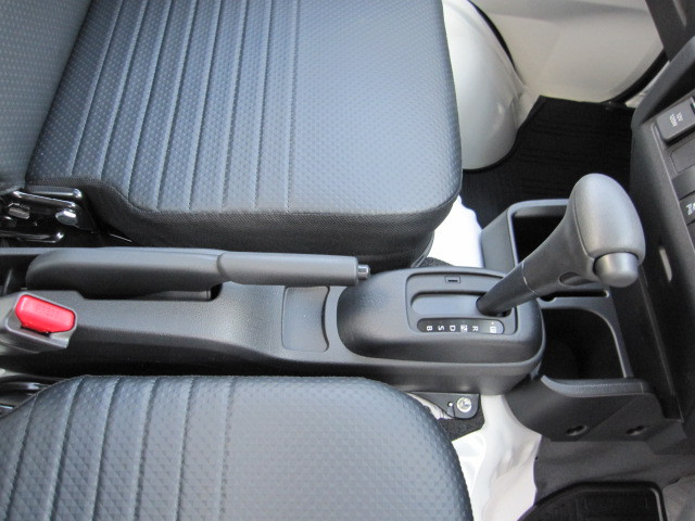 ダイハツ ハイゼットトラック 3BD-S500P(2WD)の写真5