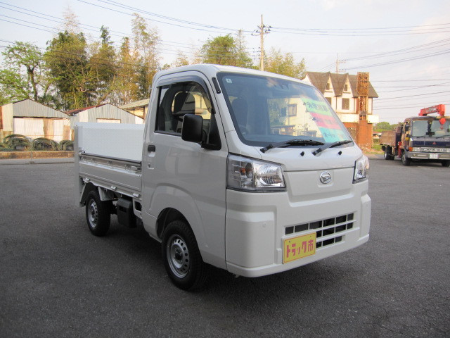 ダイハツ ハイゼットトラック 3BD-S500P(2WD)の写真9