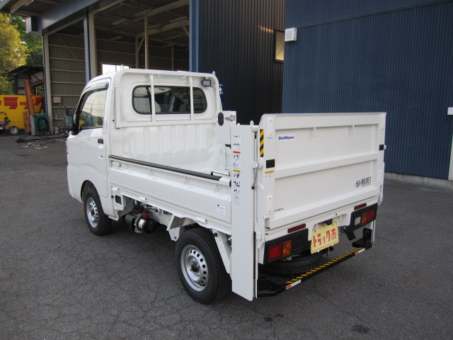 ダイハツ ハイゼットトラック 3BD-S500P(2WD)の写真12