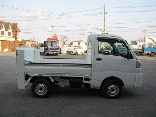 ダイハツ ハイゼットトラック 3BD-S500P(2WD)の写真13