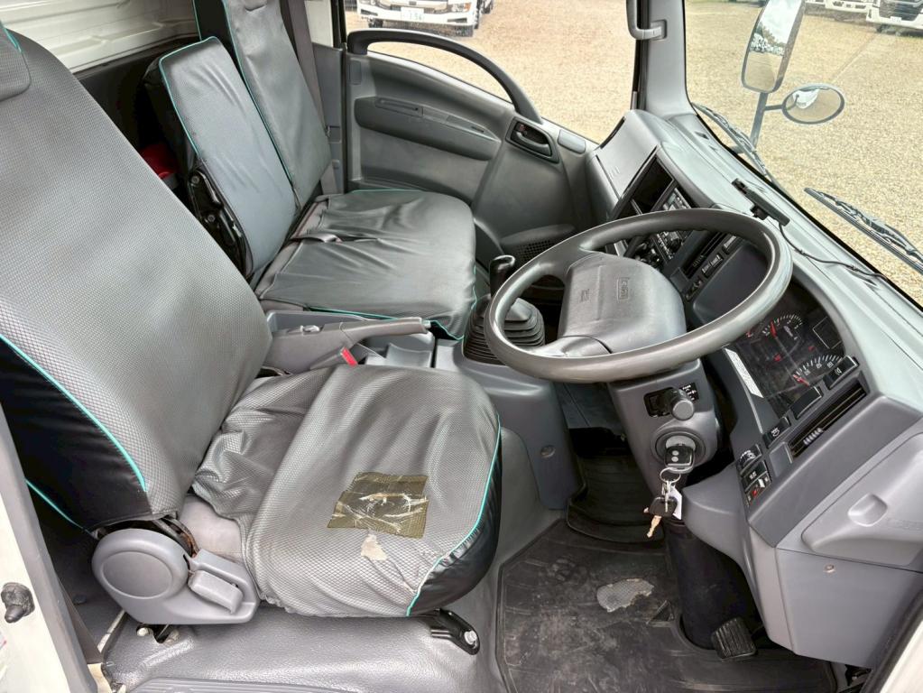いすゞ エルフ TKG-NPR85AN(2WD)の写真21