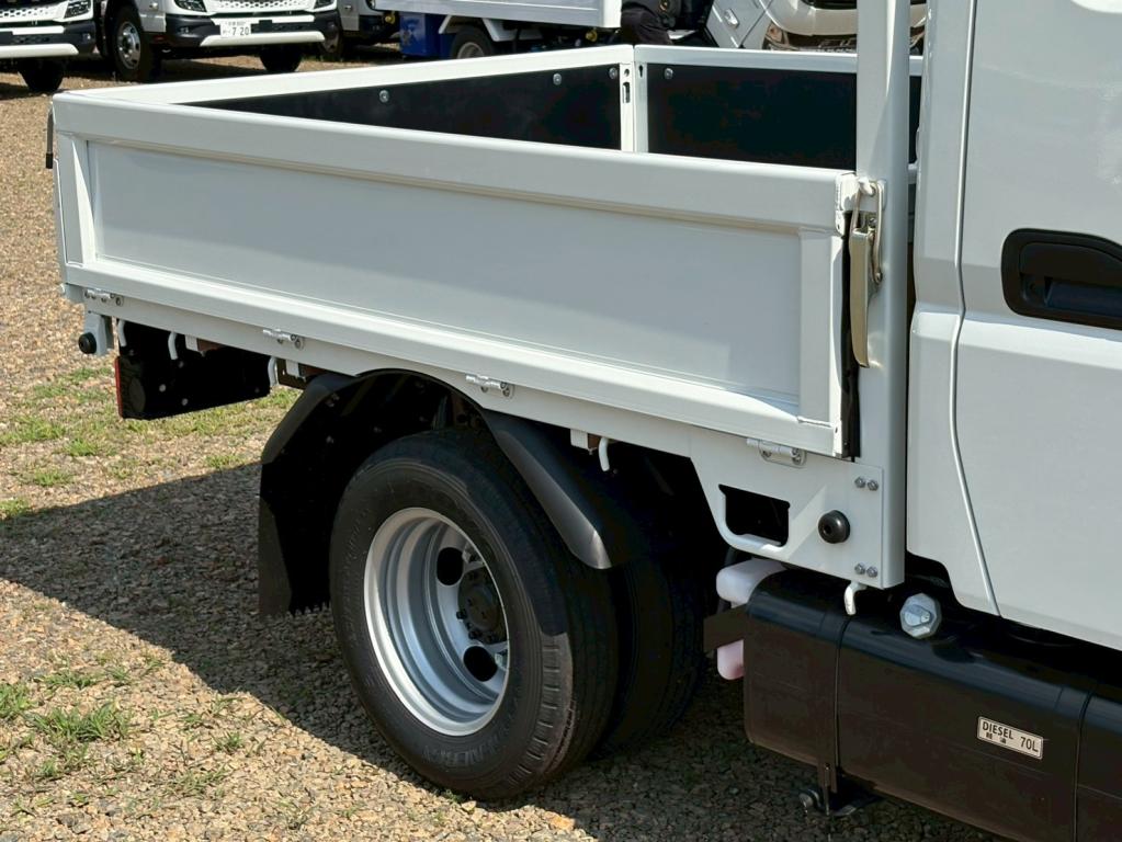 三菱 キャンター 2RG-FBA20(2WD)の写真4