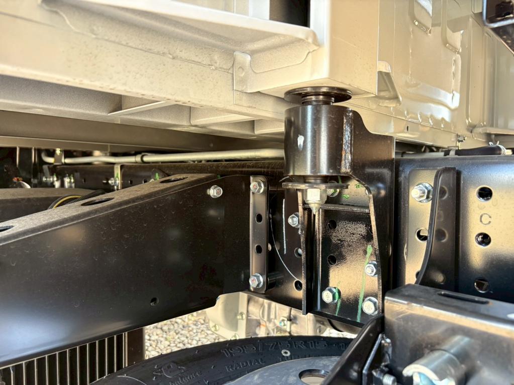三菱 キャンター 2RG-FBA20(2WD)の写真15