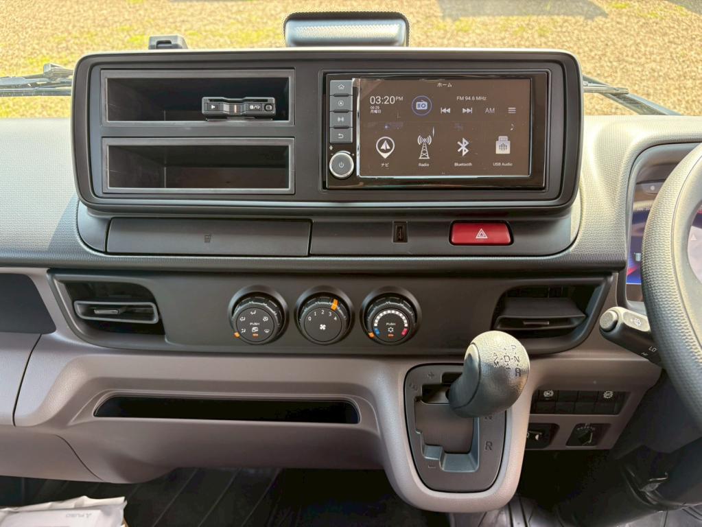 三菱 キャンター 2RG-FBA20(2WD)の写真20