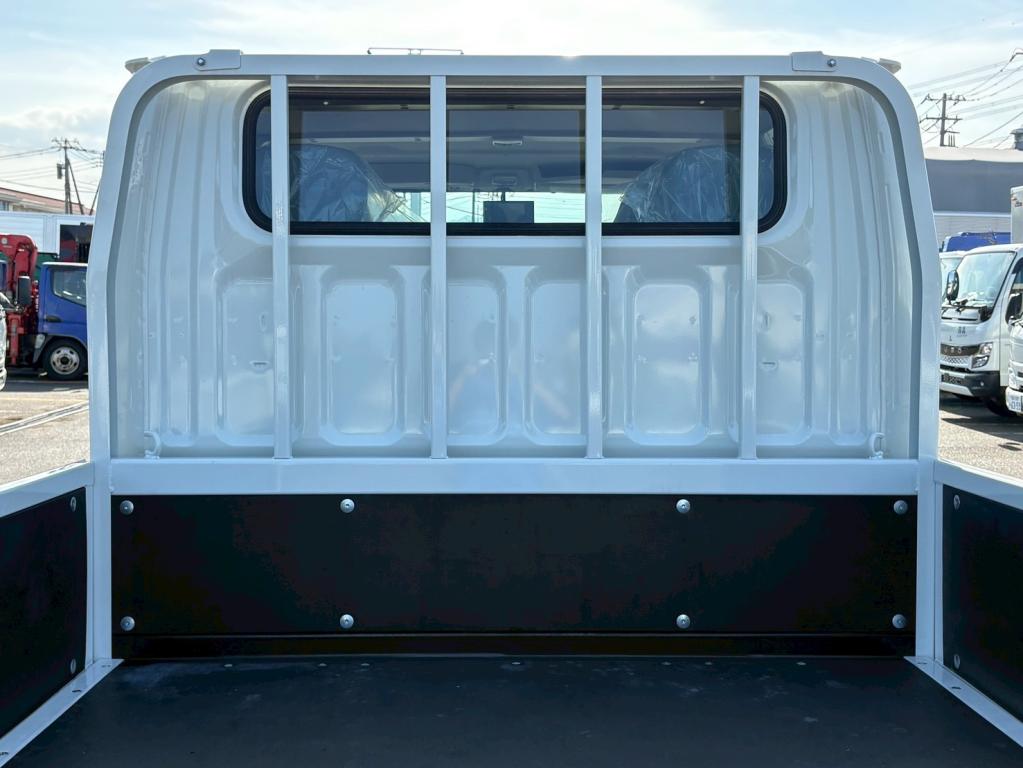 三菱 キャンター 2RG-FBA20(2WD)の写真7
