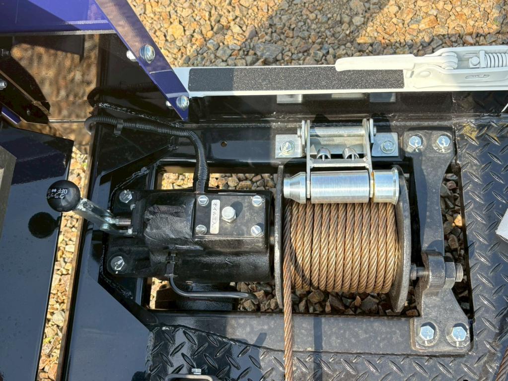 三菱 キャンター 2RG-FEB80(2WD)の写真8