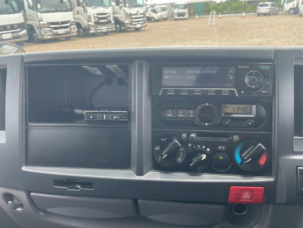 いすゞ エルフ TRG-NJR85A(2WD)の写真22