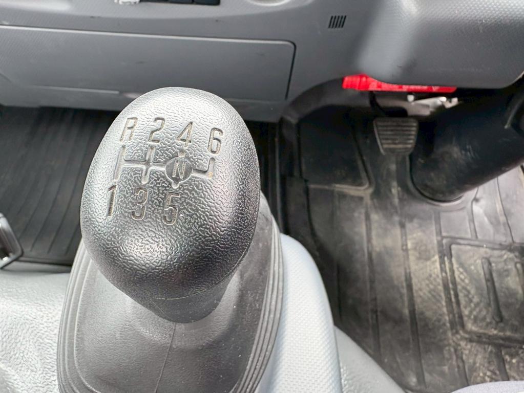 いすゞ エルフ TRG-NPR85AR(2WD)の写真23