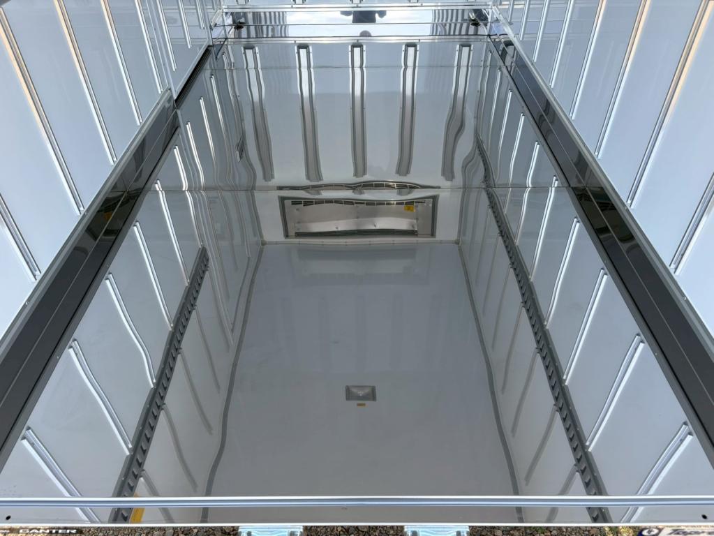 三菱 キャンター 2RG-FBAV0(2WD)の写真7