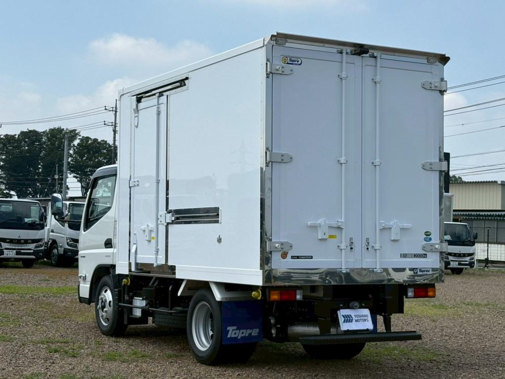三菱 キャンター 2RG-FBAV0(2WD)の写真3