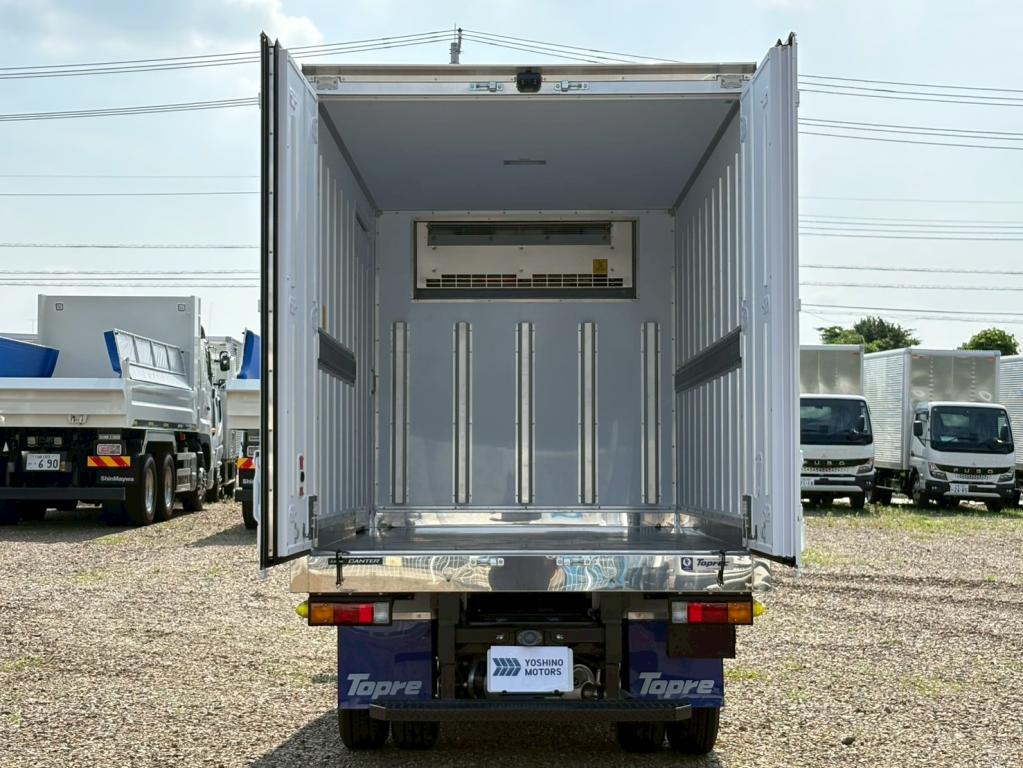 三菱 キャンター 2RG-FBAV0(2WD)の写真11