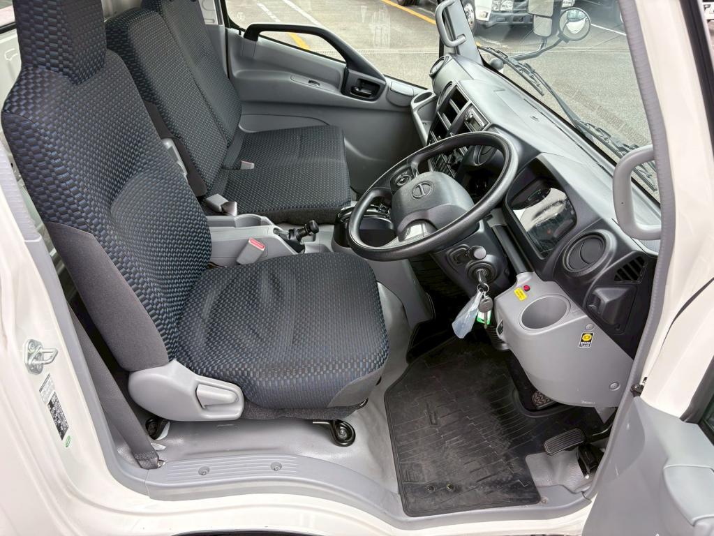 日野 デュトロ 2KG-XZU722M(2WD)の写真21