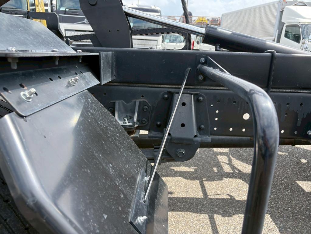 日野 デュトロ 2KG-XZU722M(2WD)の写真17