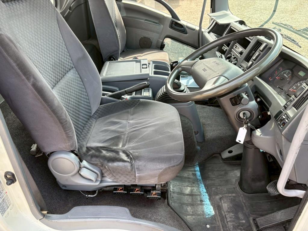 いすゞ フォワード PKG-FRR90S2(2WD)の写真21