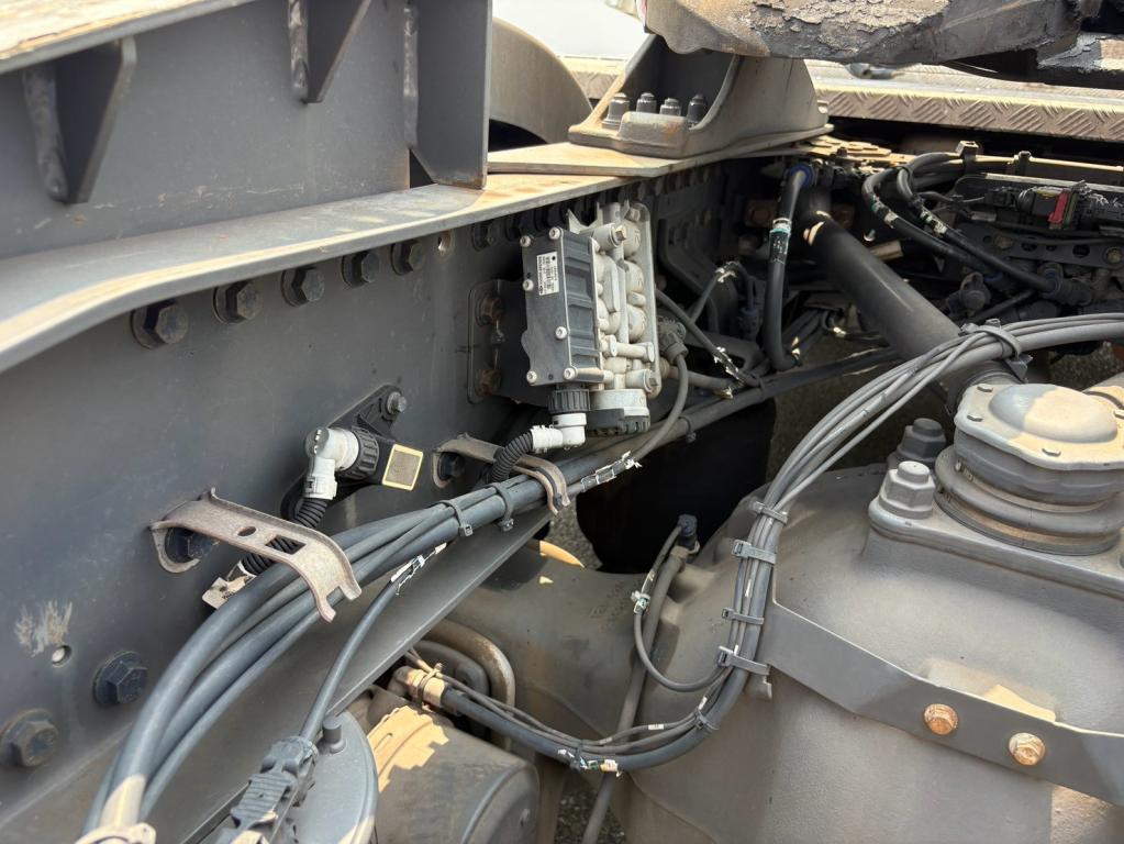ボルボ その他 2DG-KA2TDA1(2WD)の写真15