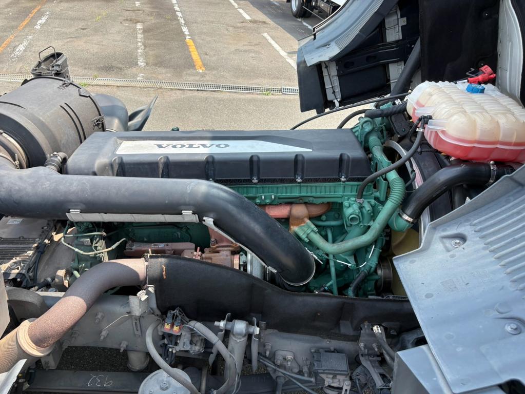 ボルボ その他 2DG-KA2TDA1(2WD)の写真18