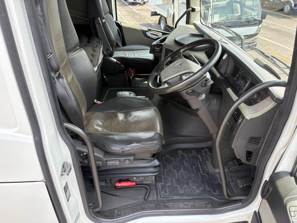 ボルボ その他 2DG-KA2TDA1(2WD)の写真20