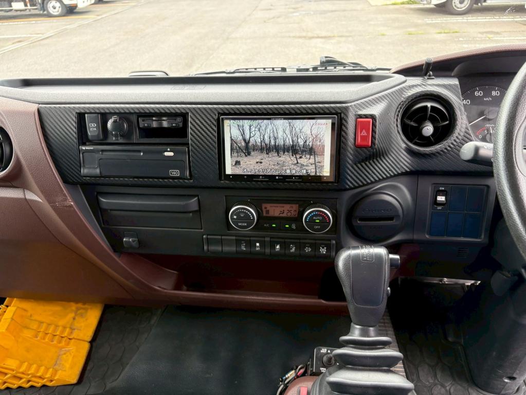 日野 レンジャー 2DG-GC2ABA(2WD)の写真22