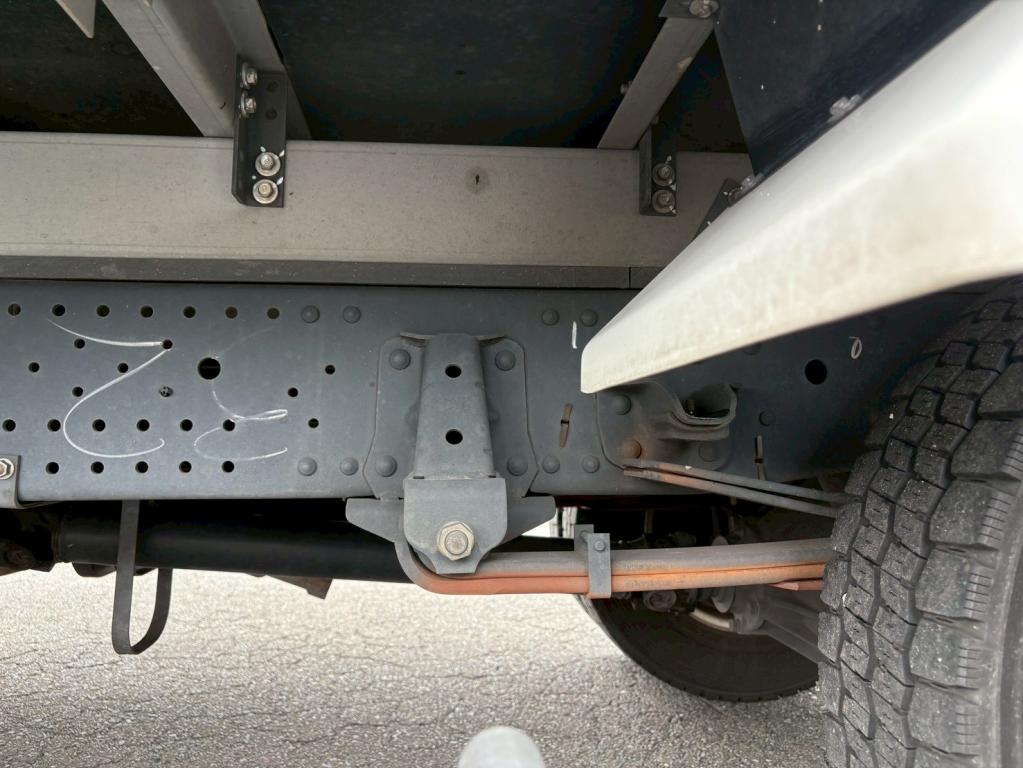いすゞ エルフ 2RG-NPR88AN(2WD)の写真16