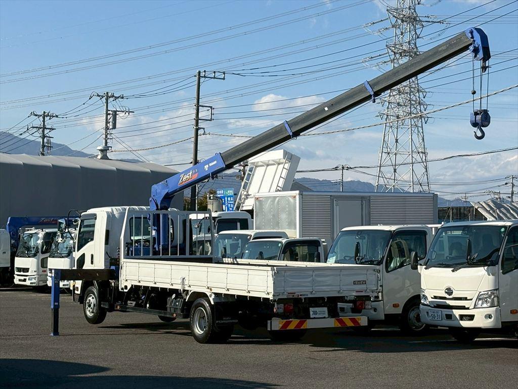 いすゞ フォワード 2PG-FRR90S2(2WD)の写真12