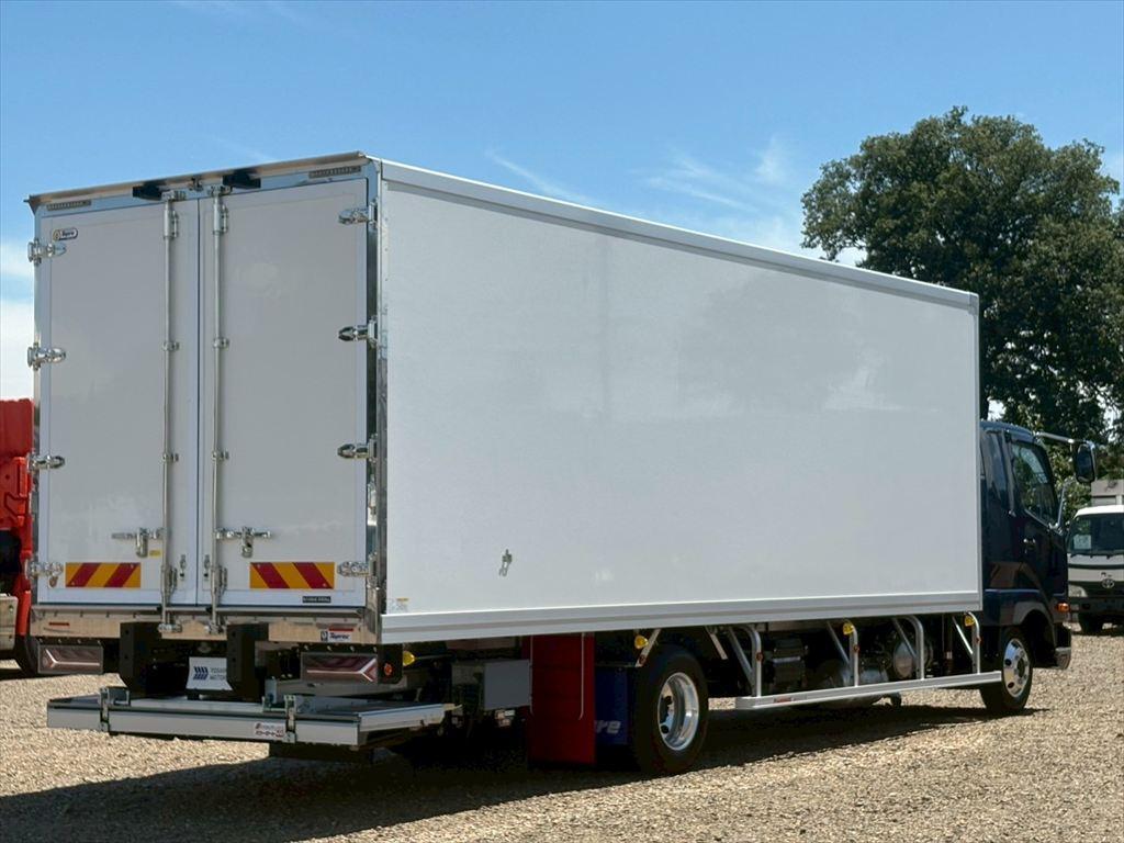三菱 ファイター 2KG-FK65F(2WD)の写真4