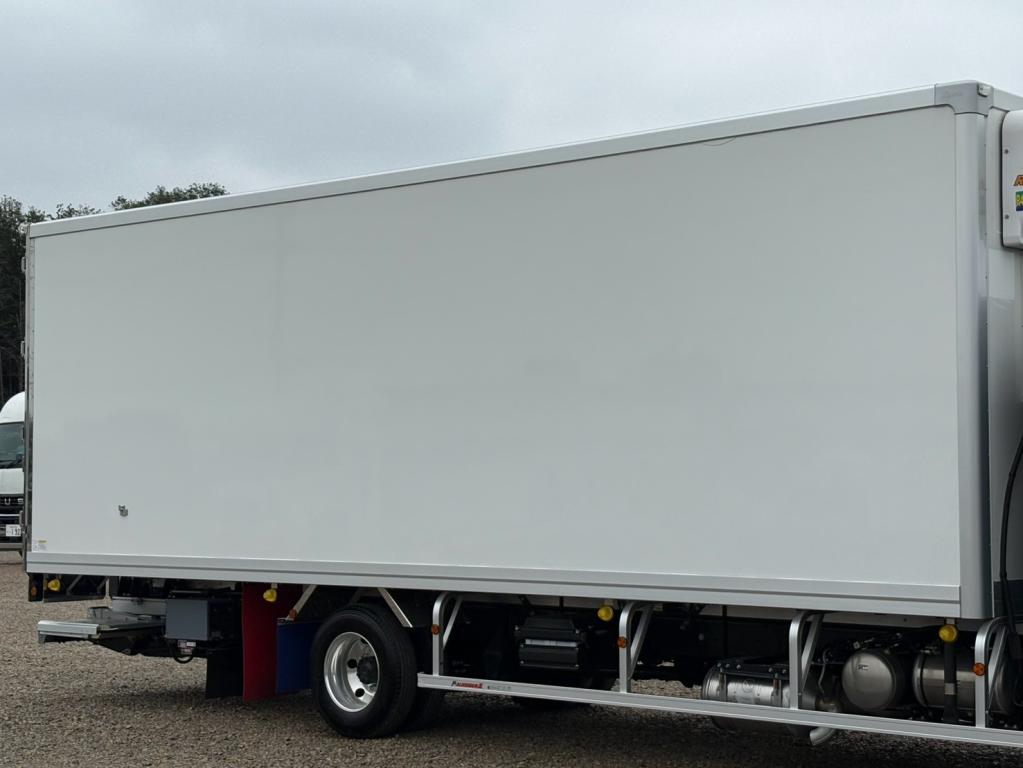 三菱 ファイター 2KG-FK65F(2WD)の写真5