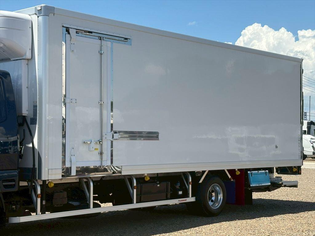 三菱 ファイター 2KG-FK65F(2WD)の写真6