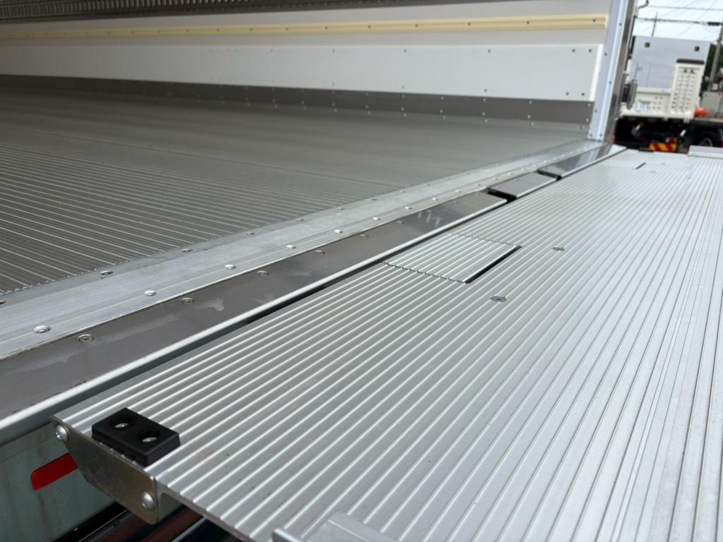 三菱 ファイター 2KG-FK65F(2WD)の写真13