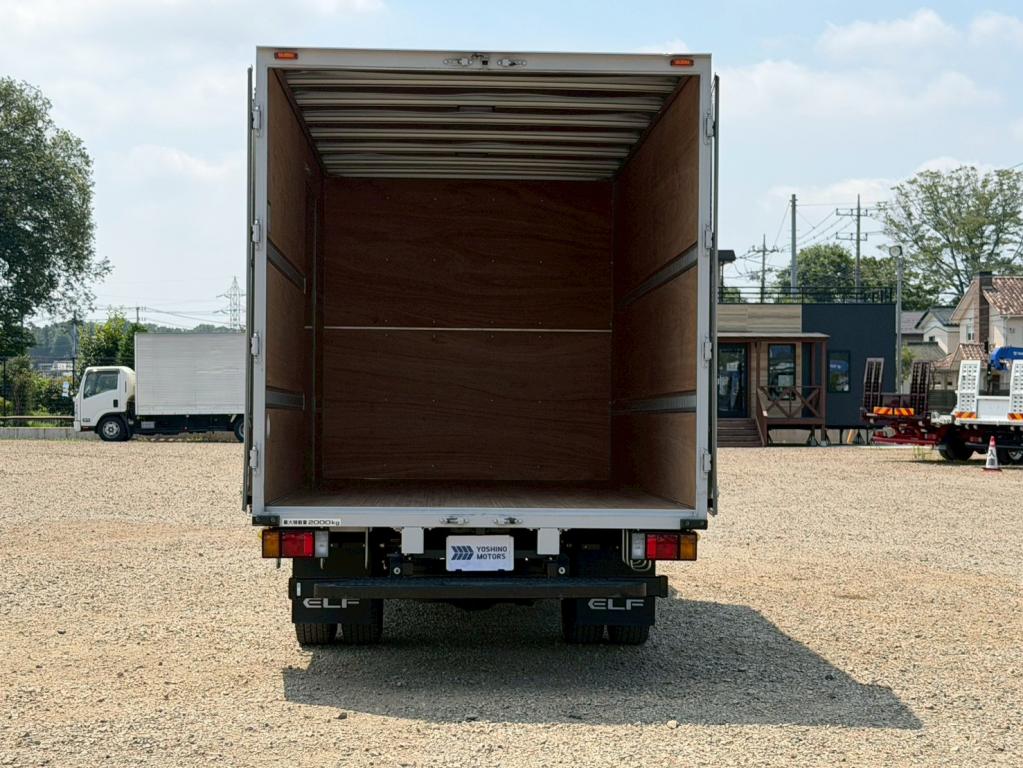 いすゞ エルフ 2RG-NPR88AM(2WD)の写真12
