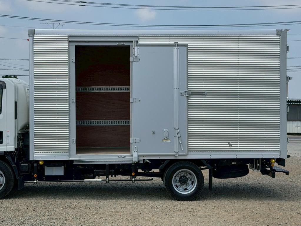 いすゞ エルフ 2RG-NPR88AM(2WD)の写真15