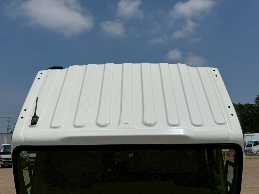 いすゞ エルフ 2RG-NPR88AM(2WD)の写真20