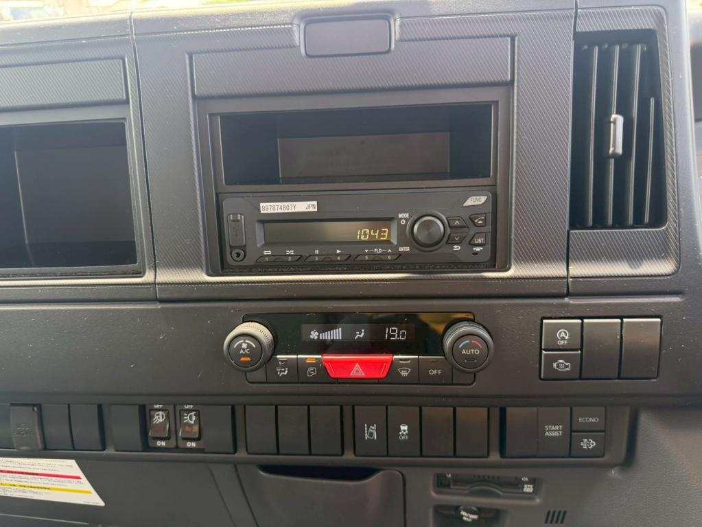 いすゞ エルフ 2RG-NPR88AM(2WD)の写真22