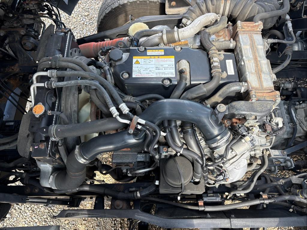 いすゞ フォワード 2RG-FRR90T2(2WD)の写真18