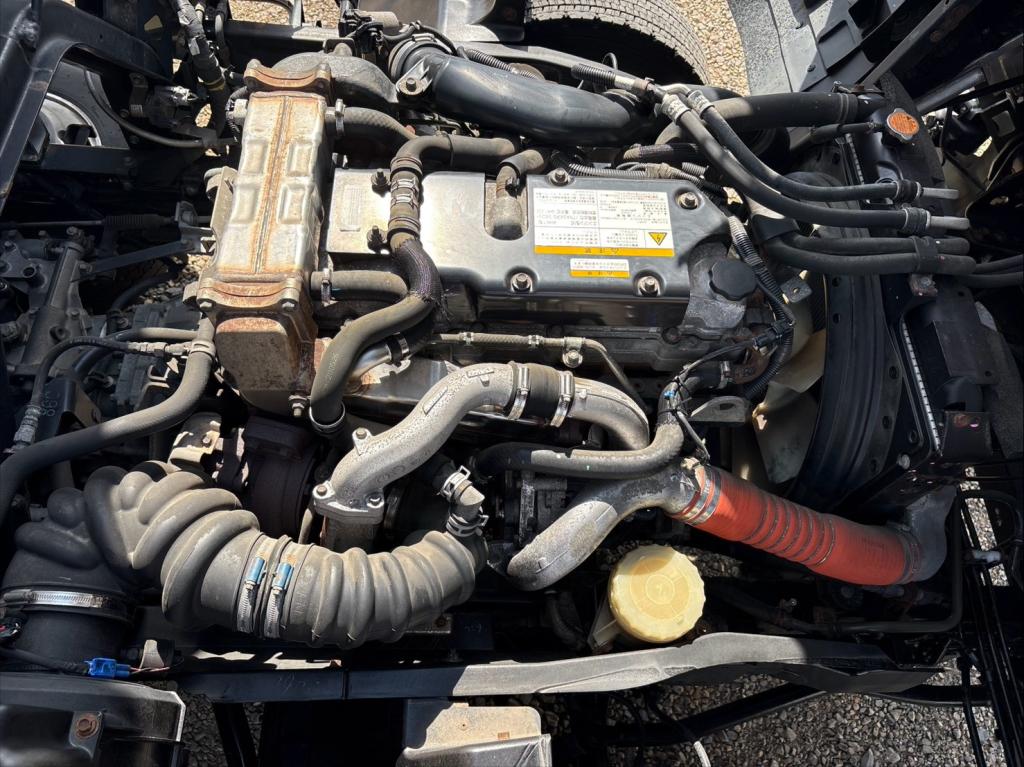 いすゞ フォワード 2RG-FRR90T2(2WD)の写真19